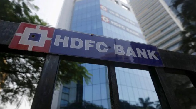 HDFC Bank logo with bonus shares and dividend announcement chart